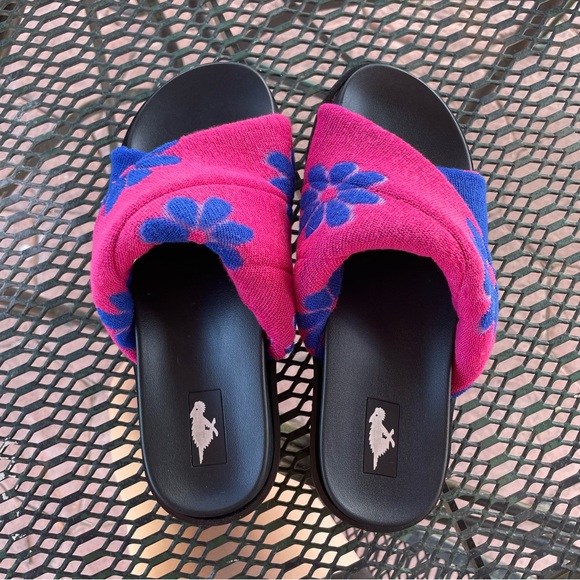 Rocket Dog | Breeze Hot Pink Slide Sandal Groovy Floral Terrycloth - Picture 2 of 8